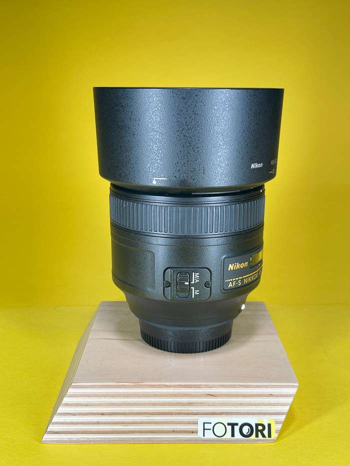 Nikon AF-S 85mm F/1,8 G | 256133