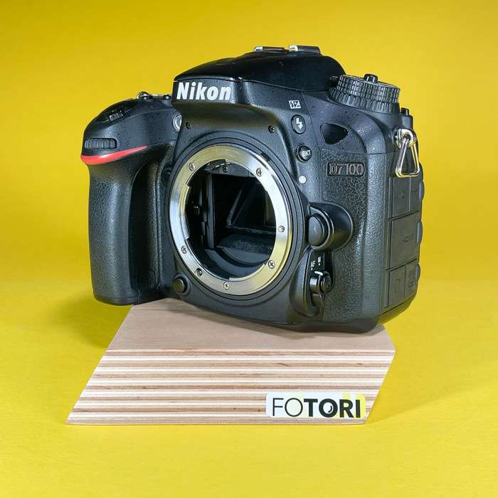 Nikon D7100 | 4818454
