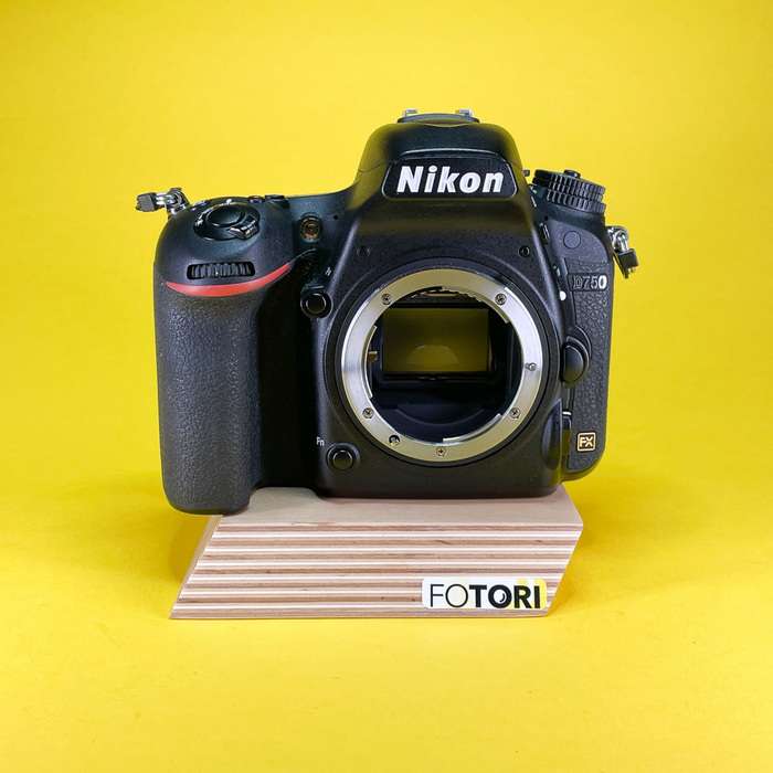 Nikon D750 | 6205010