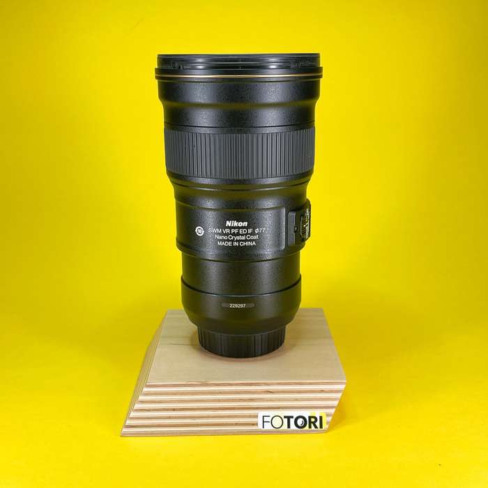 Nikon 300 mm f/4,0 E AF-S PF ED VR | 22927