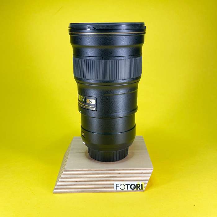 Nikon 300 mm f/4,0 E AF-S PF ED VR | 22927