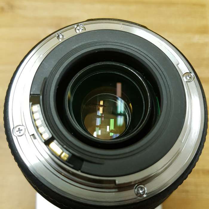 CANON EF 70-300MM F/4-5,6 IS USM + NOVÁ SLUNEČNÍ CLONA