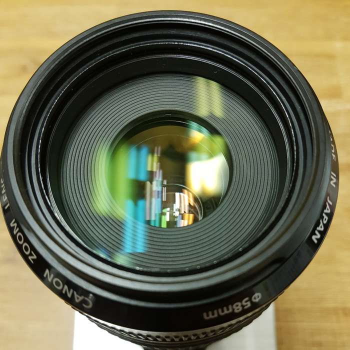 CANON EF 70-300MM F/4-5,6 IS USM + NOVÁ SLUNEČNÍ CLONA