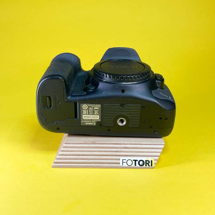 Canon EOS 7D Mark II + 2x neorigo baterie + CF 64 GB | 53021006349