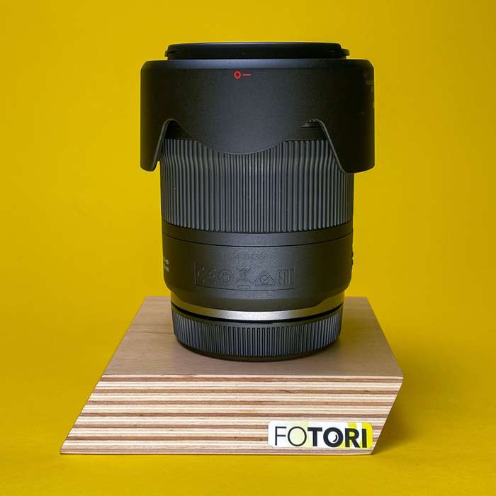 Set Canon EOS R + RF 24-105 mm f/4-7,1 IS STM + grip BG-E22