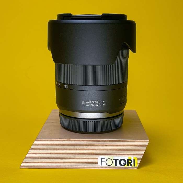 Set Canon EOS R + RF 24-105 mm f/4-7,1 IS STM + grip BG-E22