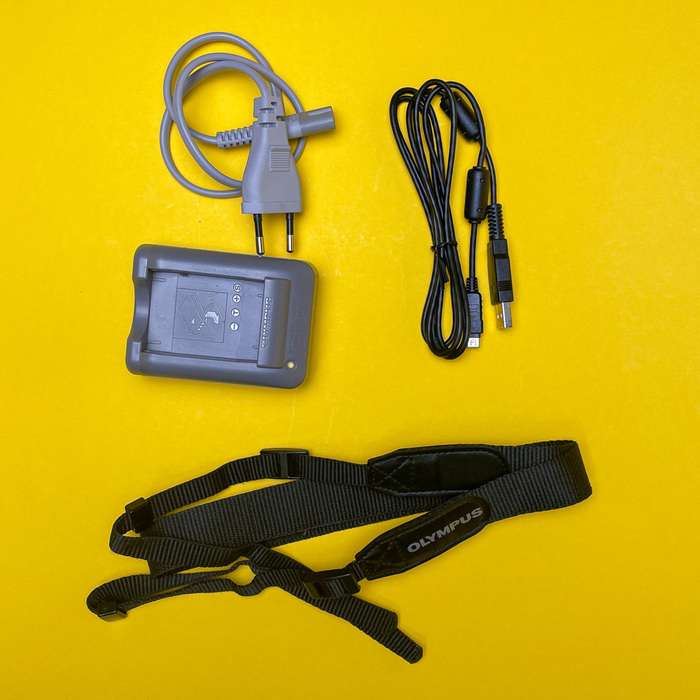 Set Olympus OM-D E-M10 + M.Zuiko 14-42 mm f/3,5-5,6 II R | v5ng20343