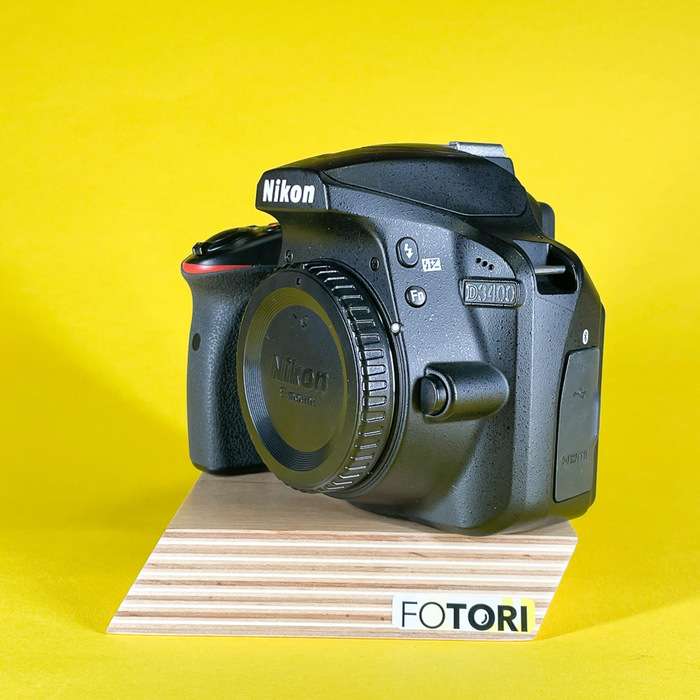 Nikon D3400 | 6192205