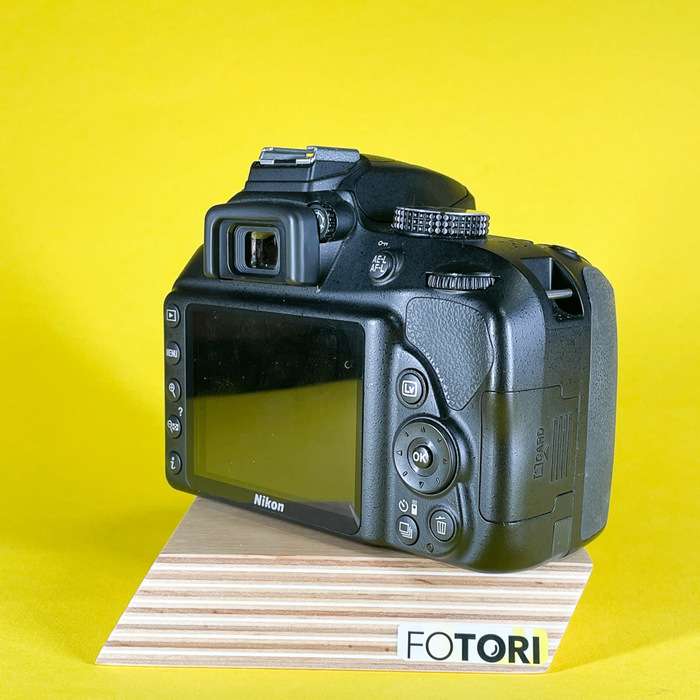 Nikon D3400 | 6192205