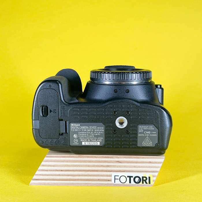 Nikon D3400 | 6192205
