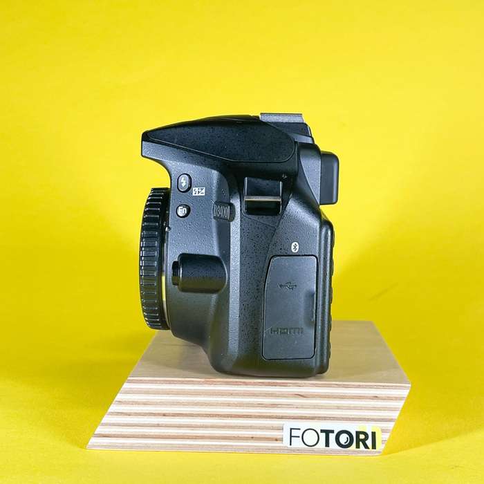 Nikon D3400 | 6192205