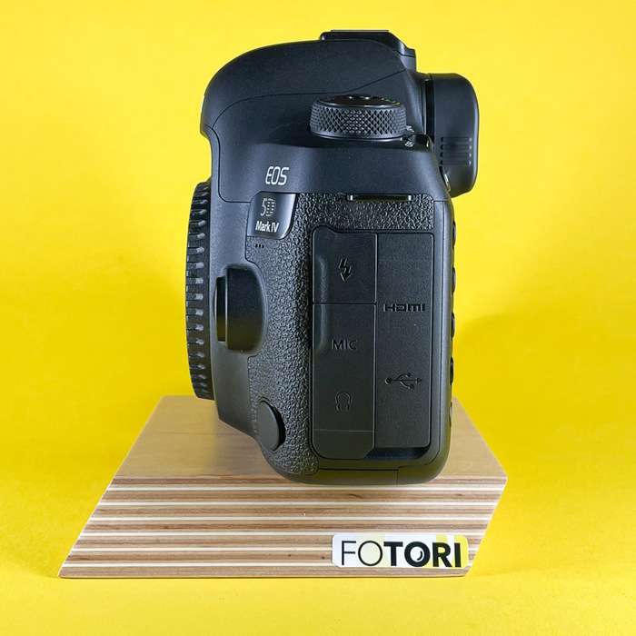Canon EOS 5D Mark IV | 305057000700