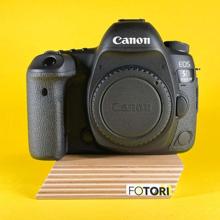 Canon EOS 5D Mark IV | 305057000700