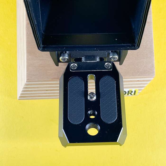 Kamerar QV-1 optický hledáček 3"-3,2" LCD