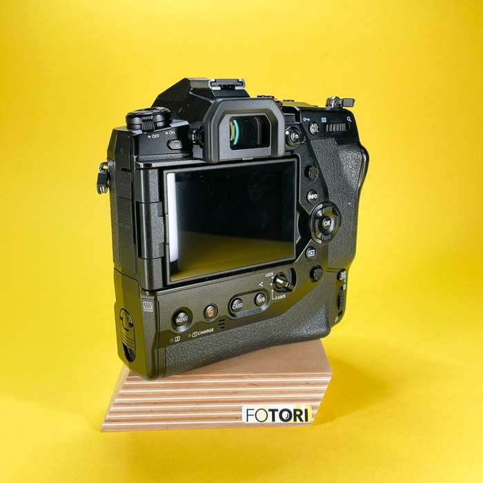 Olympus E-M1X tělo |  BJ4A14153