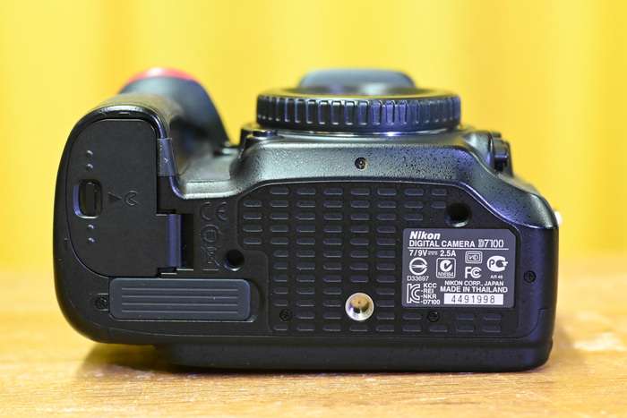 Nikon D7100 | grip | náhradní baterie