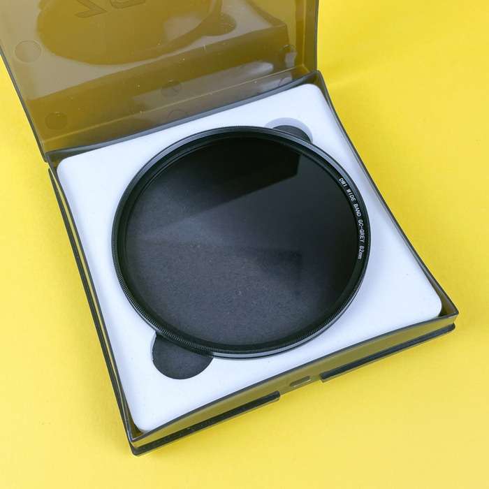 ZOMEi Přechodový filtr Clear-Grey 82m