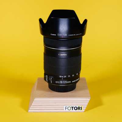Canon EF-S 18-135mm f/3.5-5.6 IS | 0772029242