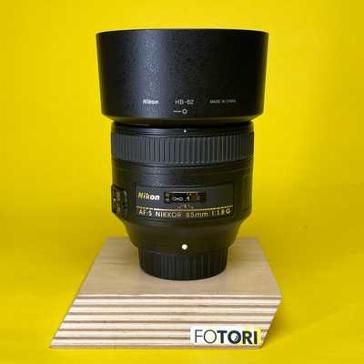Nikon AF-S 85mm F/1,8 G | 554776