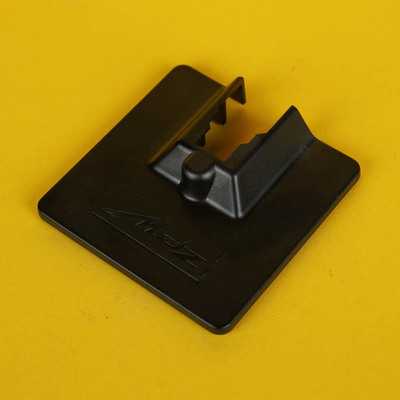 Stojánek na blesk METZ