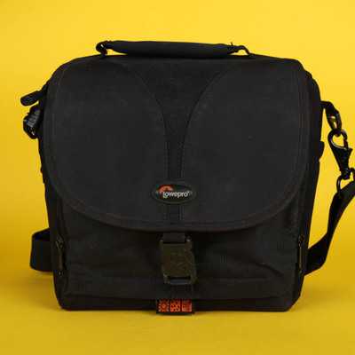 Lowepro Rezo 170 AW | Fotobrašna
