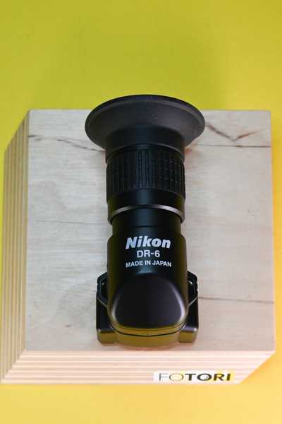 Nikon DR-6 úhlový hledáček