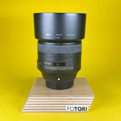 Nikon 85 mm f/1,8 AF-S G | 234746