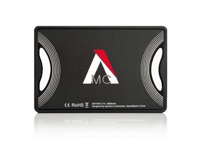 Aputure MC | RGBWW světlo