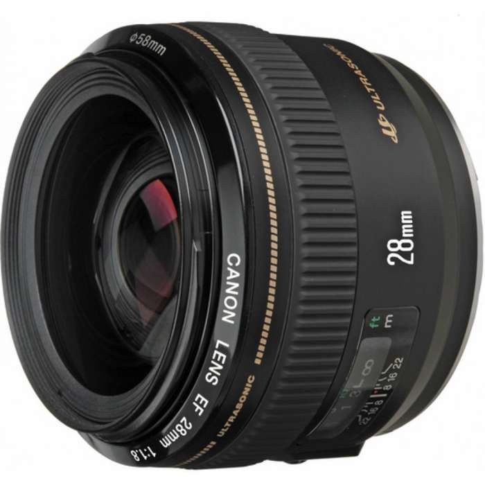 Canon EF 28 mm f/1,8 USM