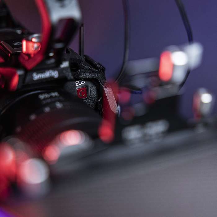 Canon EOS R5 C | Rig | Power