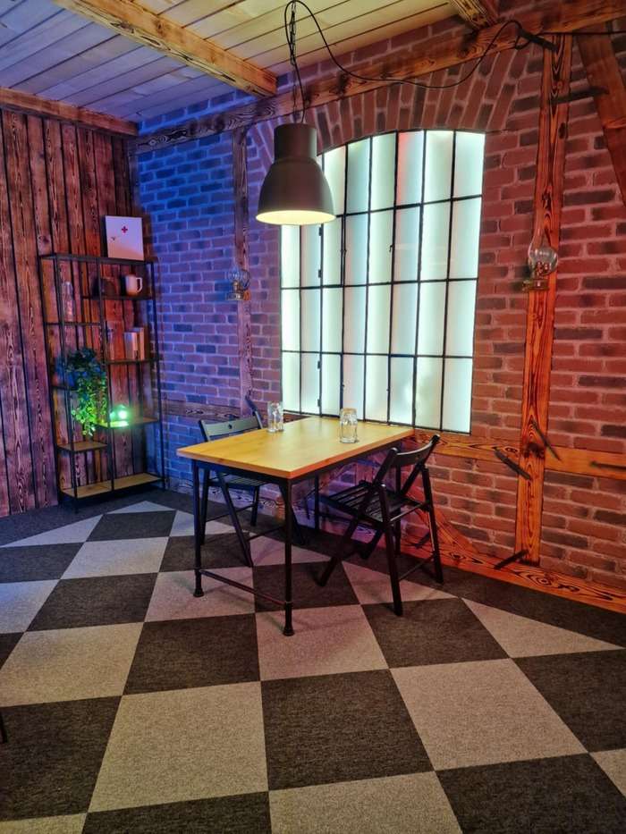 Studio  - podcastový Industriální bar