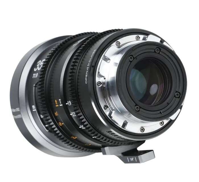 SIRUI IronStar 35mm T1.9 1.5x Anamorphic Full Frame |  Neutral Flare | PL - Mount