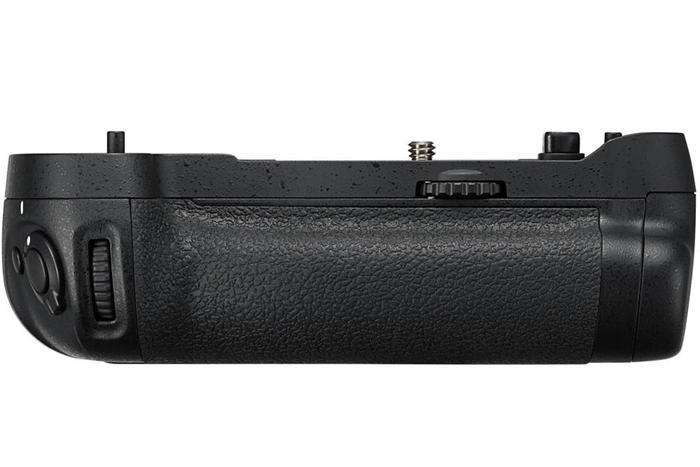 Nikon MB-D17 |  battery grip pro D500