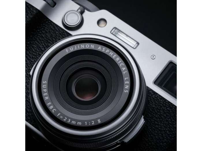 FUJIFILM X100VI Stříbrný