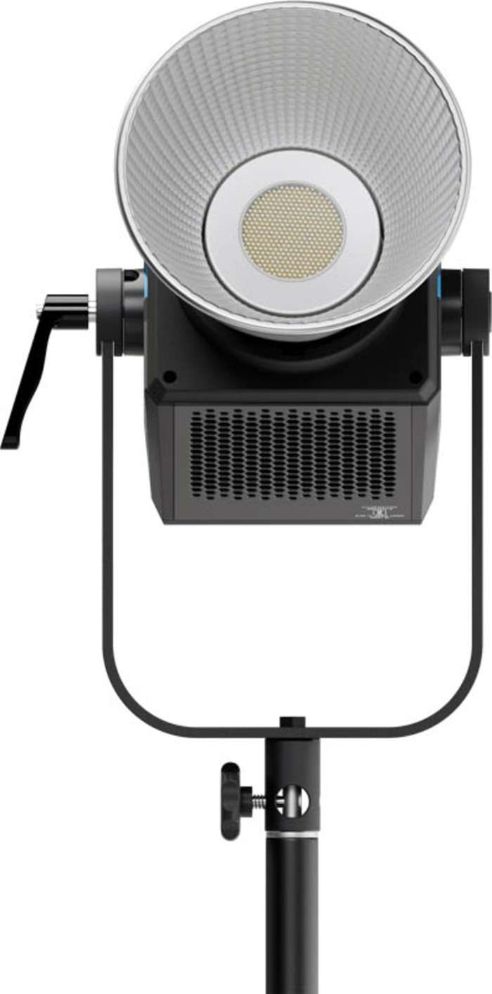 Nanlite FC-500C LED RGBW Spot Light | RGB led světlo