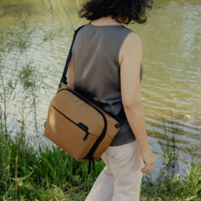 Peak Design Everyday Sling 3L v2 Coyote