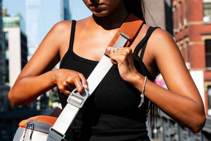 Gomatic Peter McKinnon Luma Camera Sling 12L, Rust | Brašna přes rameno