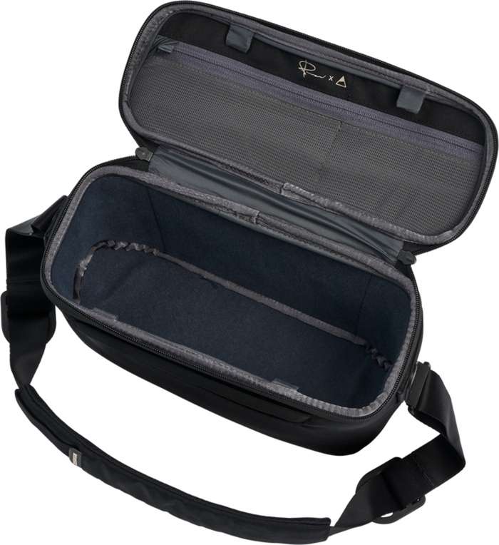 Gomatic Peter McKinnon Luma Camera Sling 12L, Black | Brašna přes rameno