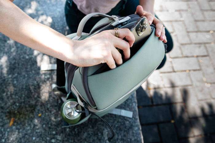 Gomatic Peter McKinnon Luma Camera Pack 18L, Sage | Batoh