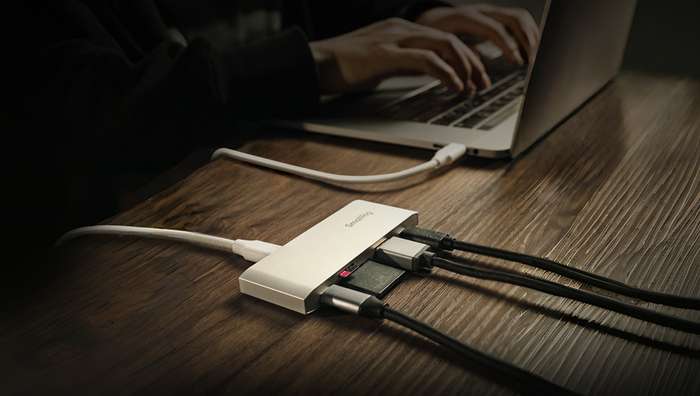 SmallRig  4746 5-in-1 Memory Card Reader for Travel Photography | kombinovaná čtečka  SD a Micro SD