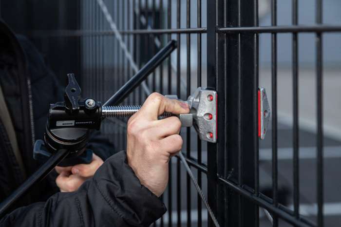 Manfrotto 6" End Vice Jaw Clamp | C152EJ