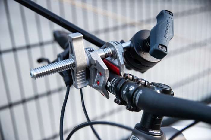 Manfrotto 3" Center Vice Jaw Clamp | C76CJ