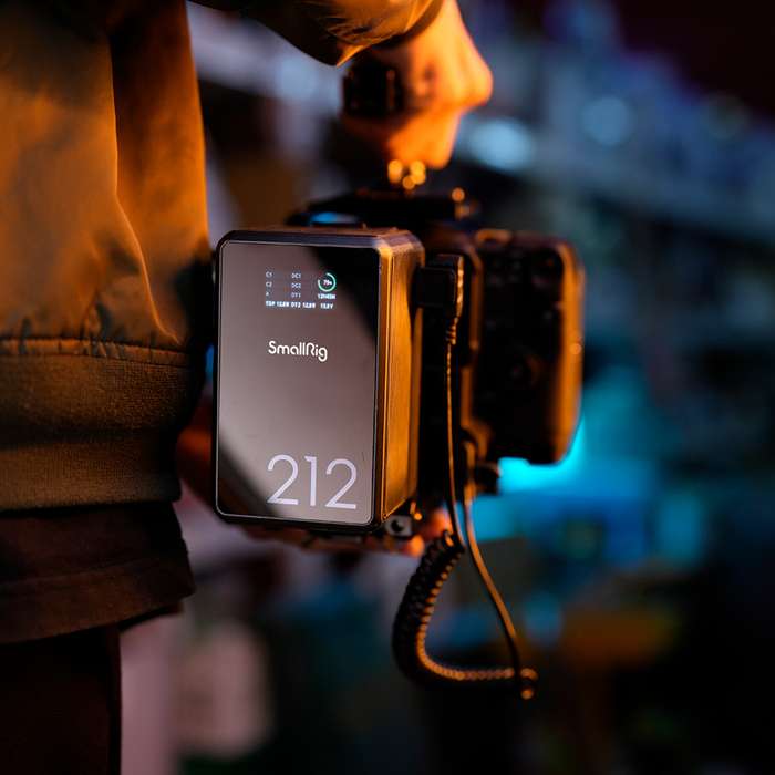 SmallRig 4293 x Caleb Pike VB212 mini V Mount Battery