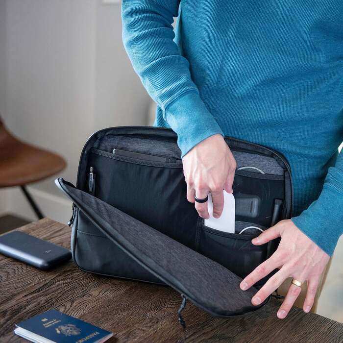 Gomatic  Tech Case | pouzdro na příslušenství