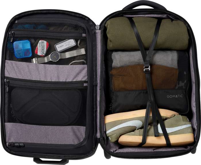 Gomatic  Navigator 37L Wheeled Expandable Carry-On Bag Black |  Cestovní kufr