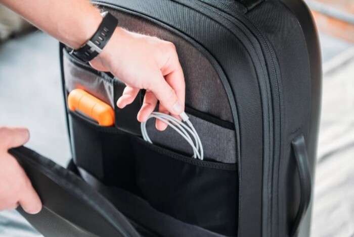 Gomatic  Navigator 37L Wheeled Expandable Carry-On Bag Black |  Cestovní kufr