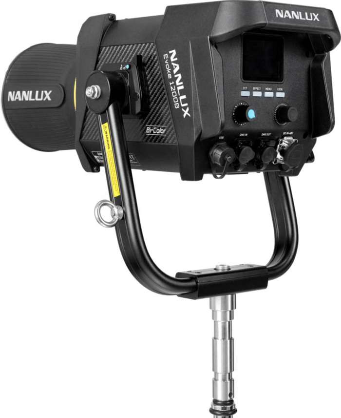 NanLux Evoke 1200B LED bodové světlo s taškou na kolečkách | Bi-Color Světlo