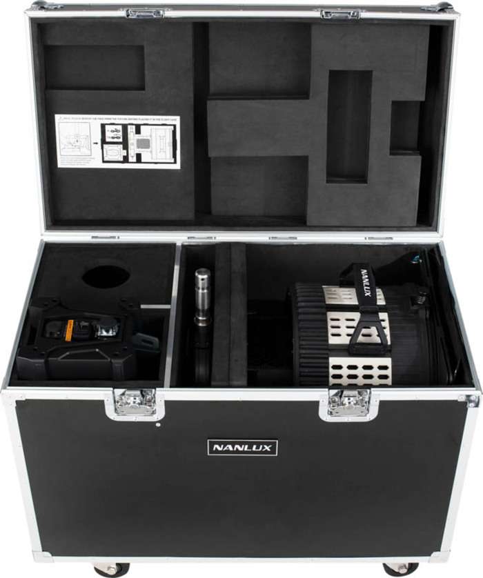 NanLux Evoke 1200B LED bodové světlo s fresnelkou FL-35YK a kufrem do letadla | Bi-Color Světlo