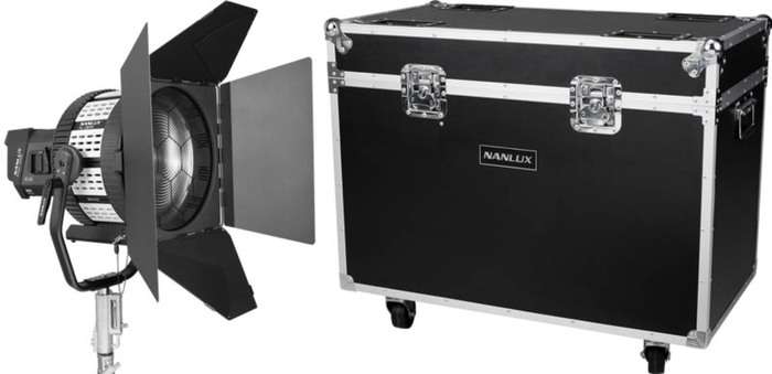 NanLux Evoke 1200B LED bodové světlo s fresnelkou FL-35YK a kufrem do letadla | Bi-Color Světlo