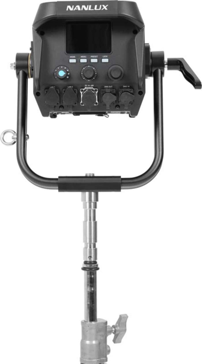 Nanlux  Evoke 900C LED bodové světlo s kovovým přepravním boxem | RGB Světlo